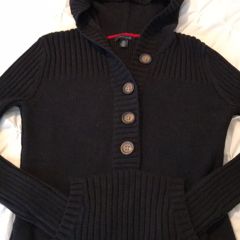 nwot black hooded sweater